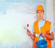 Pintor em Vila Velha com andaime